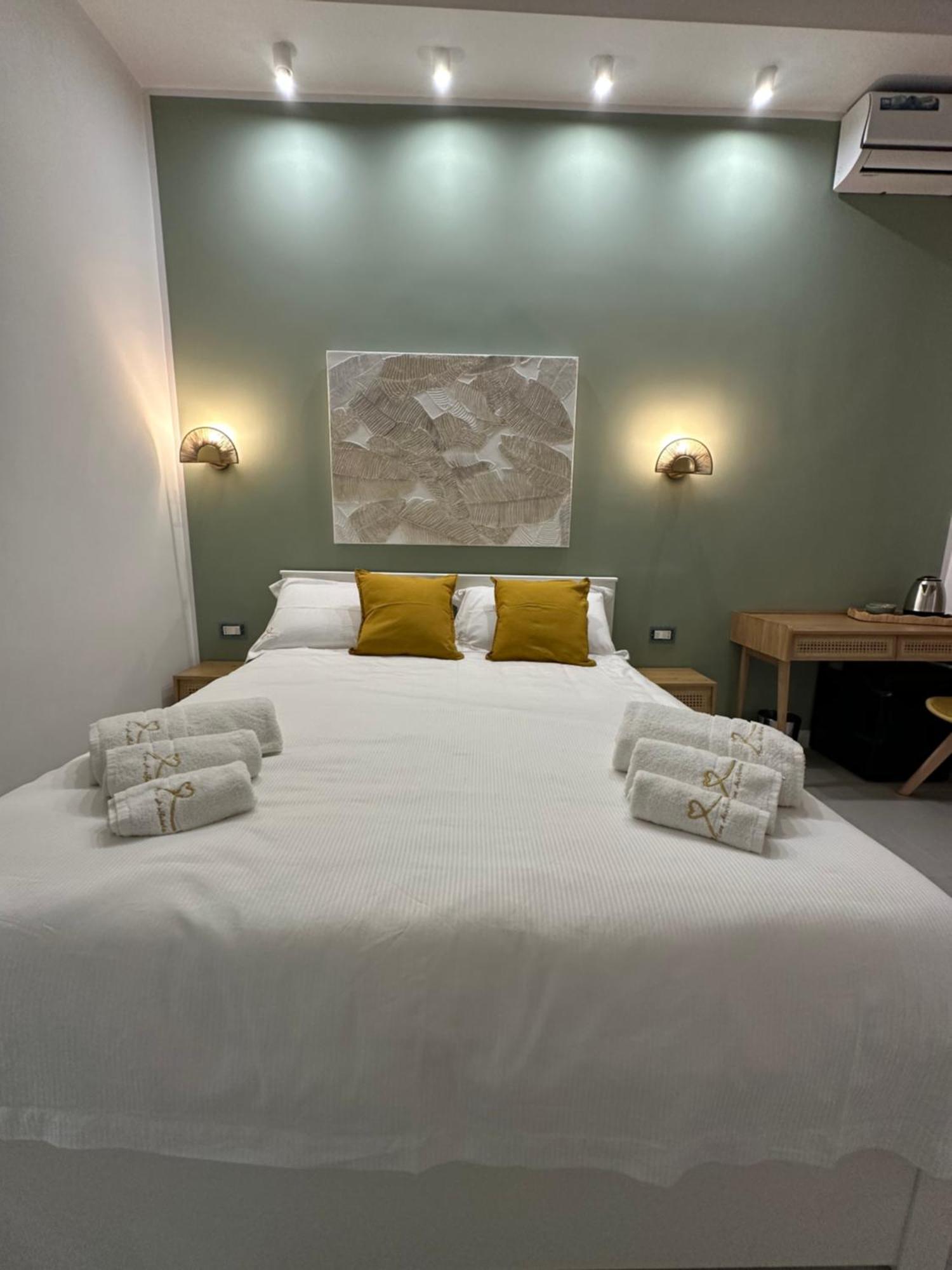 Core Analfabeta Bed & Breakfast Naples